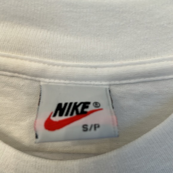 Michael Jordan commemorative Nike original T-shirt - Picture 4 of 7